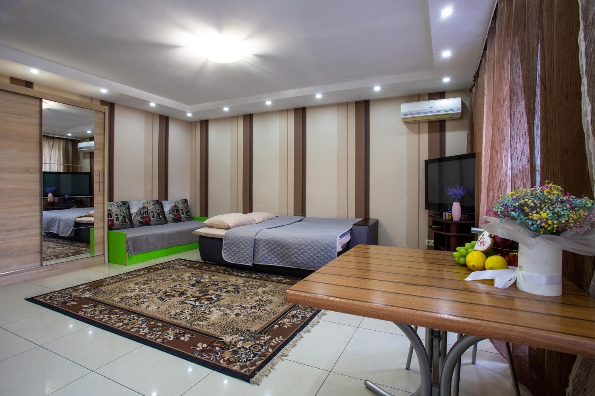 Covent - Garden - Kharkiv Apartman Kültér fotó